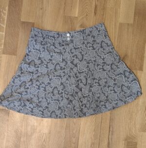 Sahalie Gray Paisley Skater Skirt
